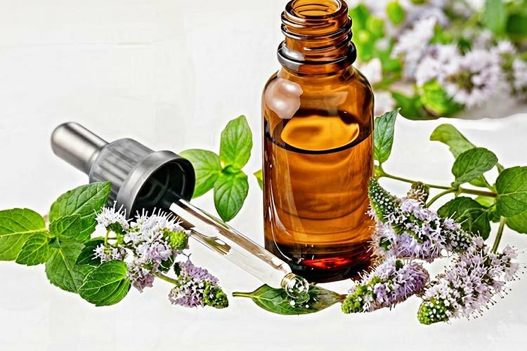Why Settle for Synthetics When Aromatherapy Essential Oils Offer True Relaxation?